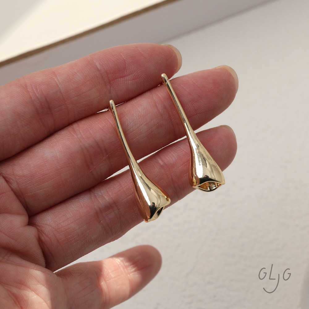 2PCS Dainty Horn Flower Ear St - đánh giá và giá Musical Instrument Jewelry